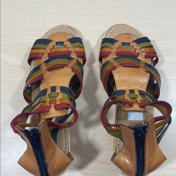 Tan and Red Wedge Sandals with Gladiator Straps - Picture 4 of 9